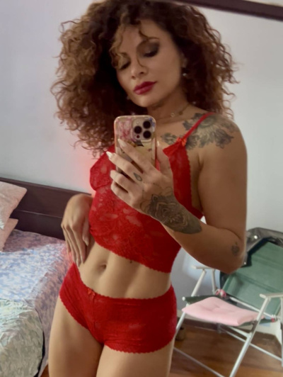 Larissa massaggio EROTICO NURU escort donne Cuneo