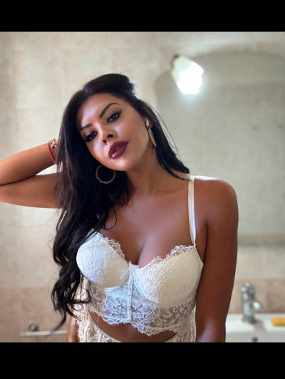 Melly Ferraz trans Pisa