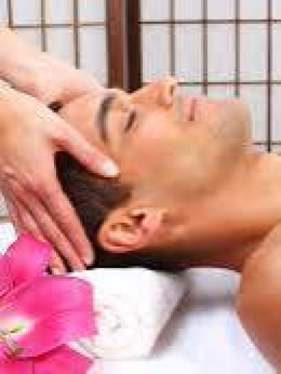 MASSAGGIATRICE massaggi Modena