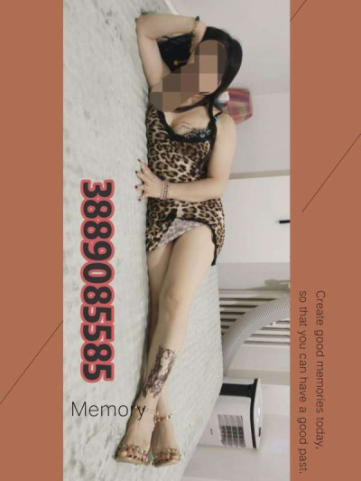 LUNA BIELLA escort donne Biella