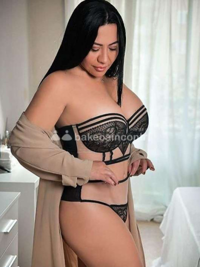 LAURA  escort donne Savona