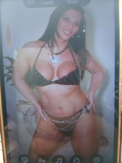 IILARIA trans Napoli