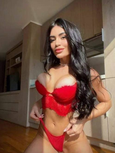 Laura Prosperosa escort donne Varese