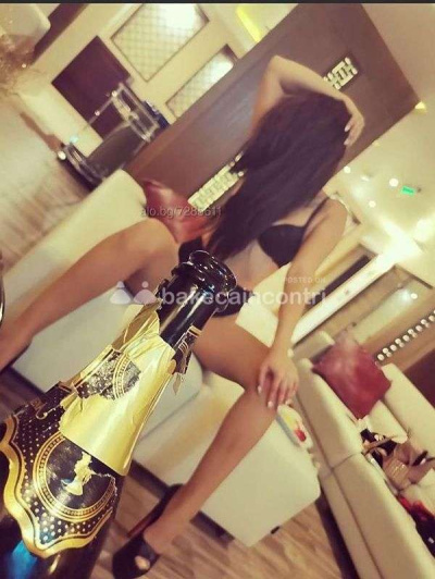 Adriana escort donne Napoli