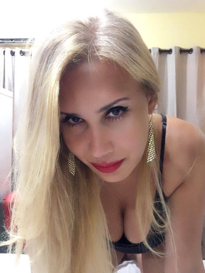 JENNY LOPEZ trans Varese