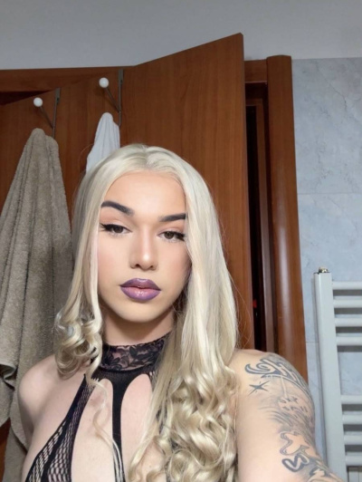 ngela trans Roma