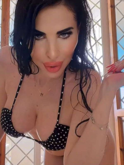 TAYLOR  B escort donne Olbia