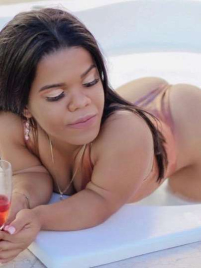 ROCHY escort donne Bolzano